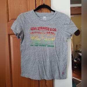 Levi's Heather Gray Tee with Colorful Rainbow Brand Logo Graphic Small